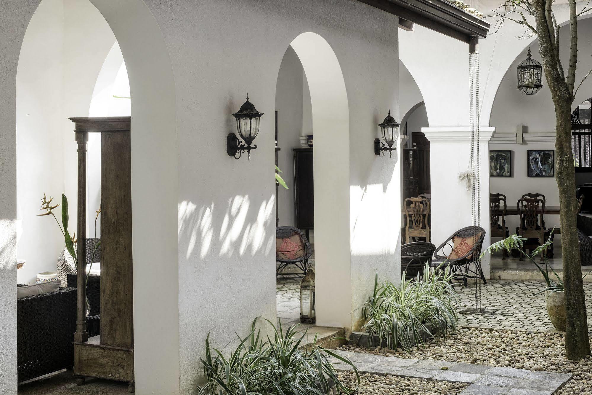 Number 48 Galle Fort Экстерьер фото